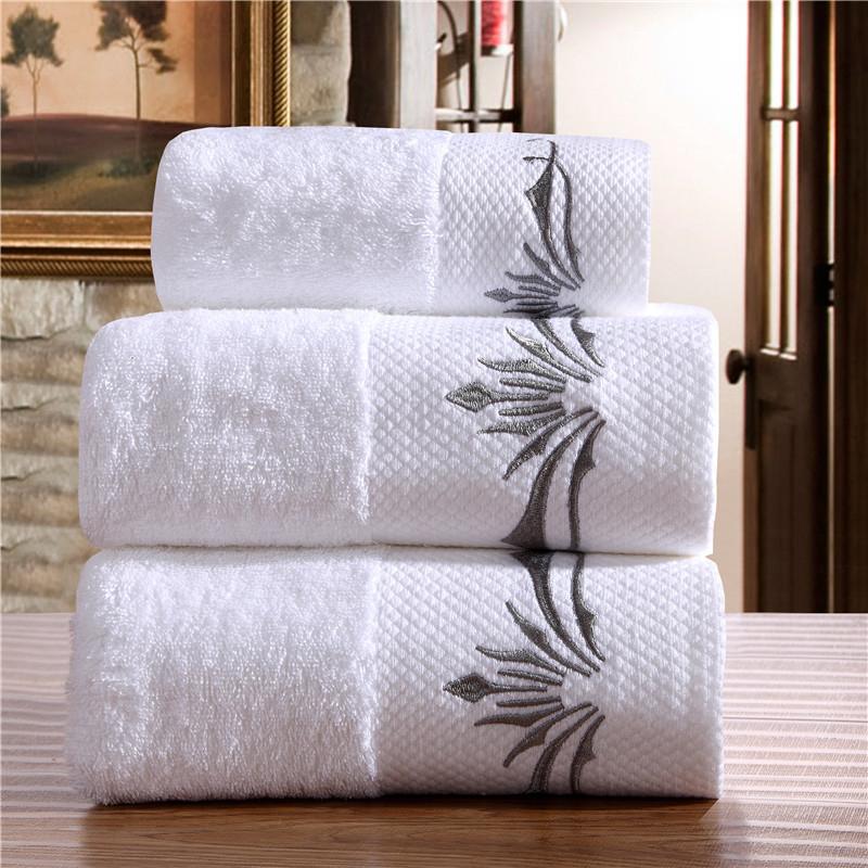 Embroidered Customized Logo White Towels Sets 100% Cotton Terry Luxury Bath Towel Hotel Towels for Spa