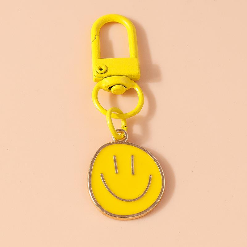 Lovely Smile Face Keychain Emoticon Keyring Pendants for Men Women Key Holder Handbag Decor Pendant DIY Jewelry Gifts