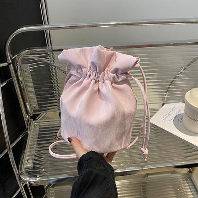 Einfarbiger Fremdgaspumpgurt Kleine Tasche Damen Vielseitige Bucket Bag Mode Schulter Messenger Bag