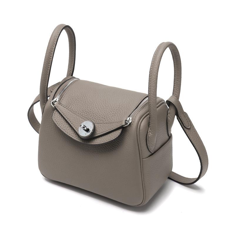 New First-layer Cowhide Lindy Bag, Genuine Leather Shoulder Messenger Bag, Fashionable Doctor Bag, Mini Bag, Silver Buckle, Silver.