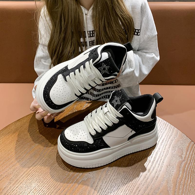 Fashion 2024 New Autumn Women's High Quality Fashion Brand Lace-up Casual Low-top Breathable Anti-Slip Comfortable Sneakers