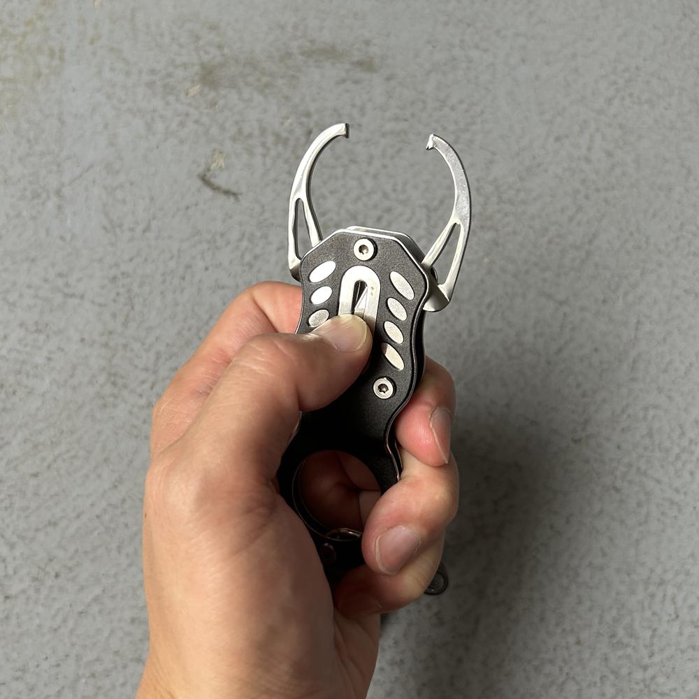 Rust Proof 304Stainless Steel Fish Grip Portable Lock Fishing Tackle Lip Clip Tool FishController Portable Professional