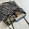 Neue Damenhandtasche mit Leopardenmuster, großer Kapazität, einzelne Schulter, Tragetasche, trendige Tasche, modische Textur, Achseltasche, koreanische Tasche