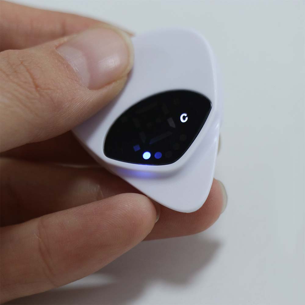 Real Time Guitar Pick&Tuner 2-in-1 Electric Digital Tuner Folk Guitar & Ukulele Tuner Acoustic