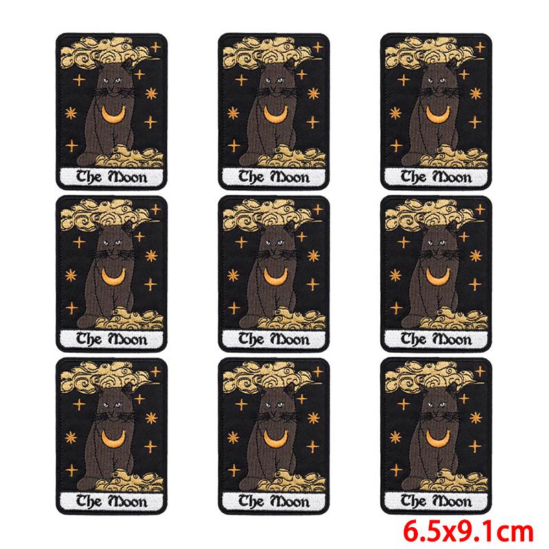 10 Pcs/lot Wholesale Embroidery Patch Iron On Patches For Clothing Patches On Clothes Jackets Decor Applique Sew Supplies