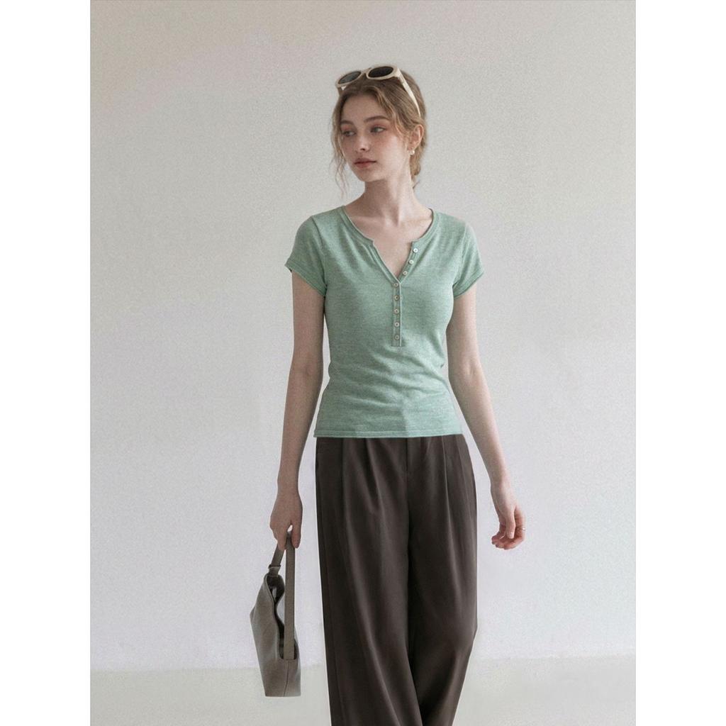 French gentle wind mist gray semi-open neck short-sleeved T-shirt women's summer new slim and thin fashion versatile top