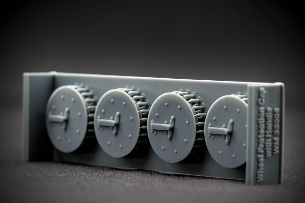 Scale-X 1/35 Ukrainian Armored Vehicle Kozak-2 Weight-Deforming Wheel Set (5 pieces) (for ICM) Plastic Model Parts SCXWM35006S (Military Vehicle)