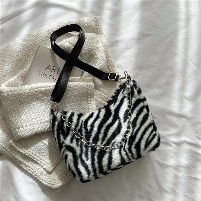 High Value Foreign Style Plush Small Tote Bag Cute Fluffy Underarm Bag Shoulder Messenger Bag