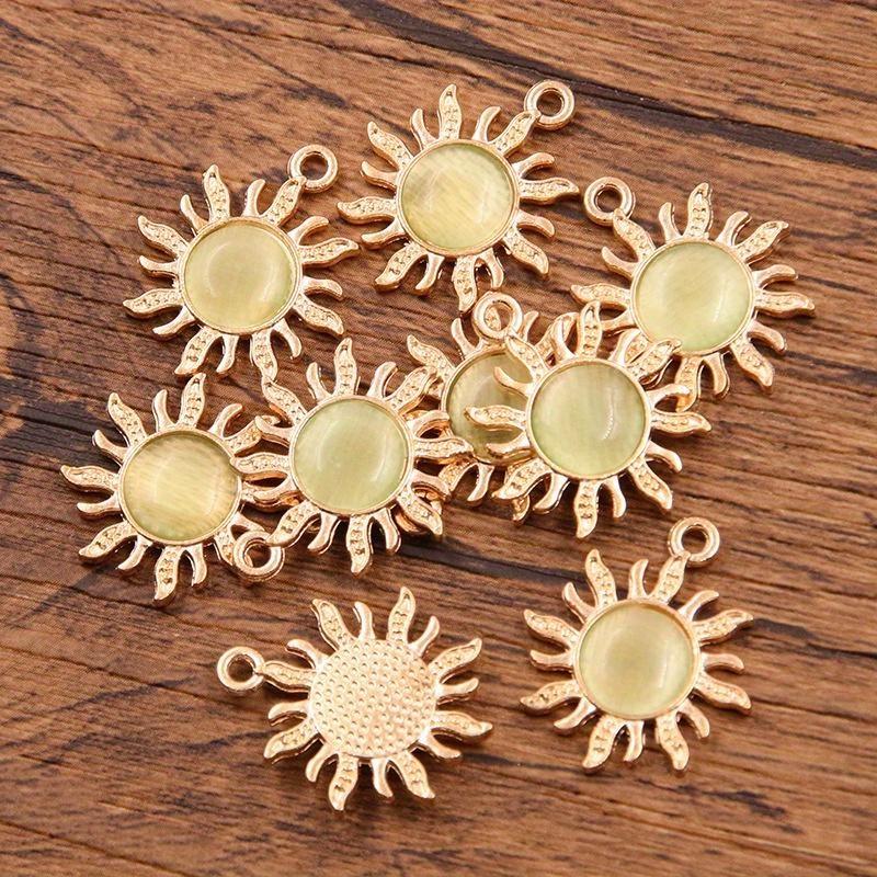 10 Pieces Sun Pendant, Diy Jewelry - Silver Plated Jewelry Making Accessories for Bracelets, Necklaces and Earrings