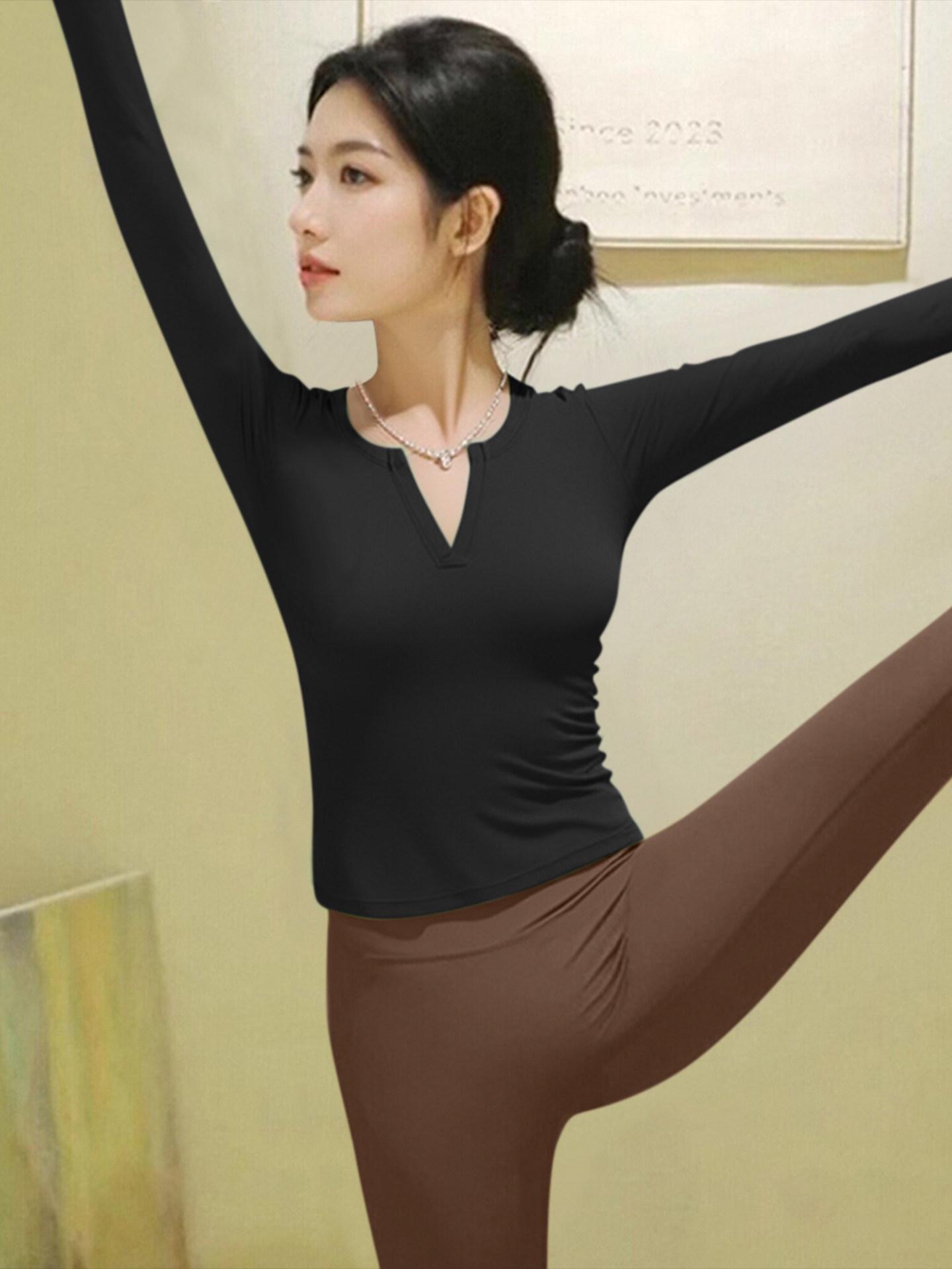 2025 Women s Yoga Outfit: Bare-Feel Long-Sleeve Top & Luxurious Autumn/Winter Pilates Sports Set L (110-120 lbs)