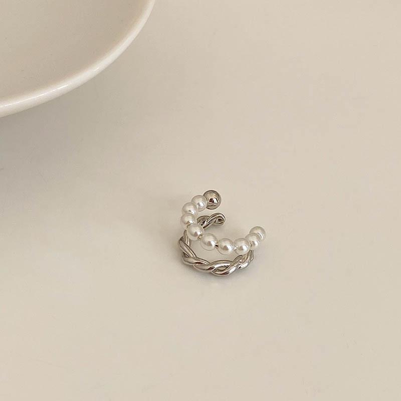 Fashion Pearl Twist Chain Tassel Clip Earrings for Women Unisex Minimalist Fake Piercing Earbone Ear Cuff Jewelry Gifts