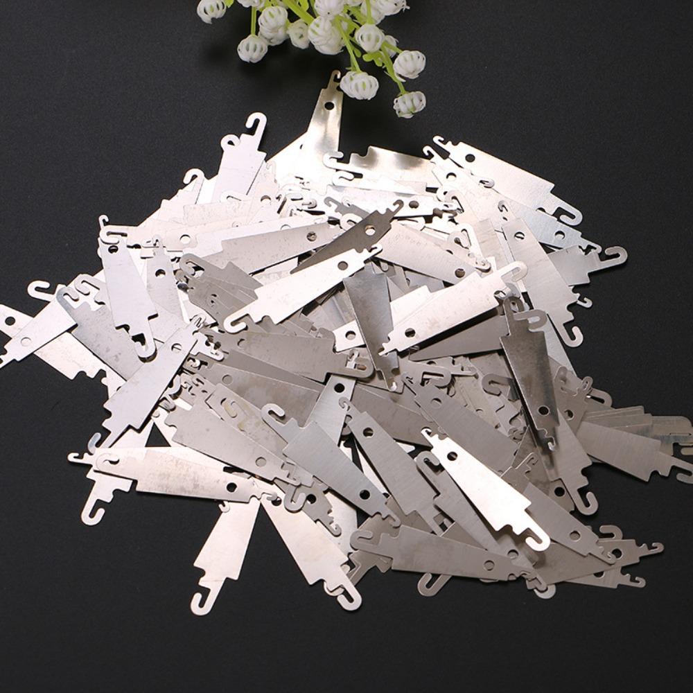 

50pcs Convenient Steel Hook Needle Threader Portable Sewing Needle Threader Tool Home