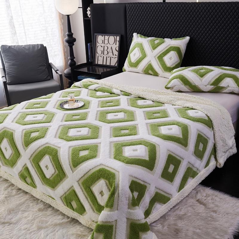 Double Layer Lamb Wool Blankets Thick Soft and Warm Geometric Jacquard Tafu Velvet Quilt Office Nap Sofa Multi-functional Blanket
