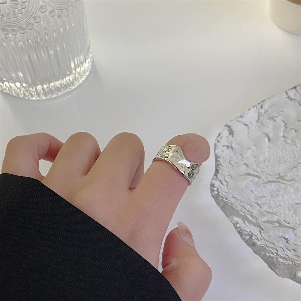 High-End Women's Fashion Irregular Pleated Texture Open Finger Ring Set