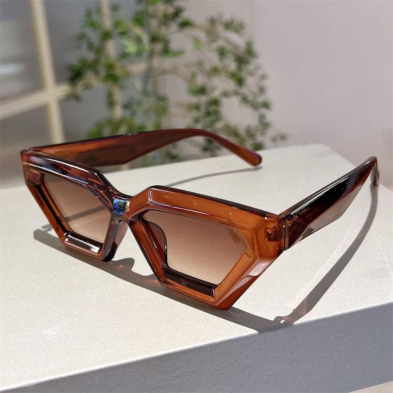 Cat Eye Oversized Sunglasses Gradient for Women Fashion Retro Stylish Trend Brand Design Outdoor Party Shades Eyewear