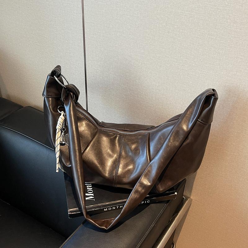 Premium Bag Women's New Fashion Casual Versatile Shoulder Bag Large Capacity Messenger Dumpling Bag