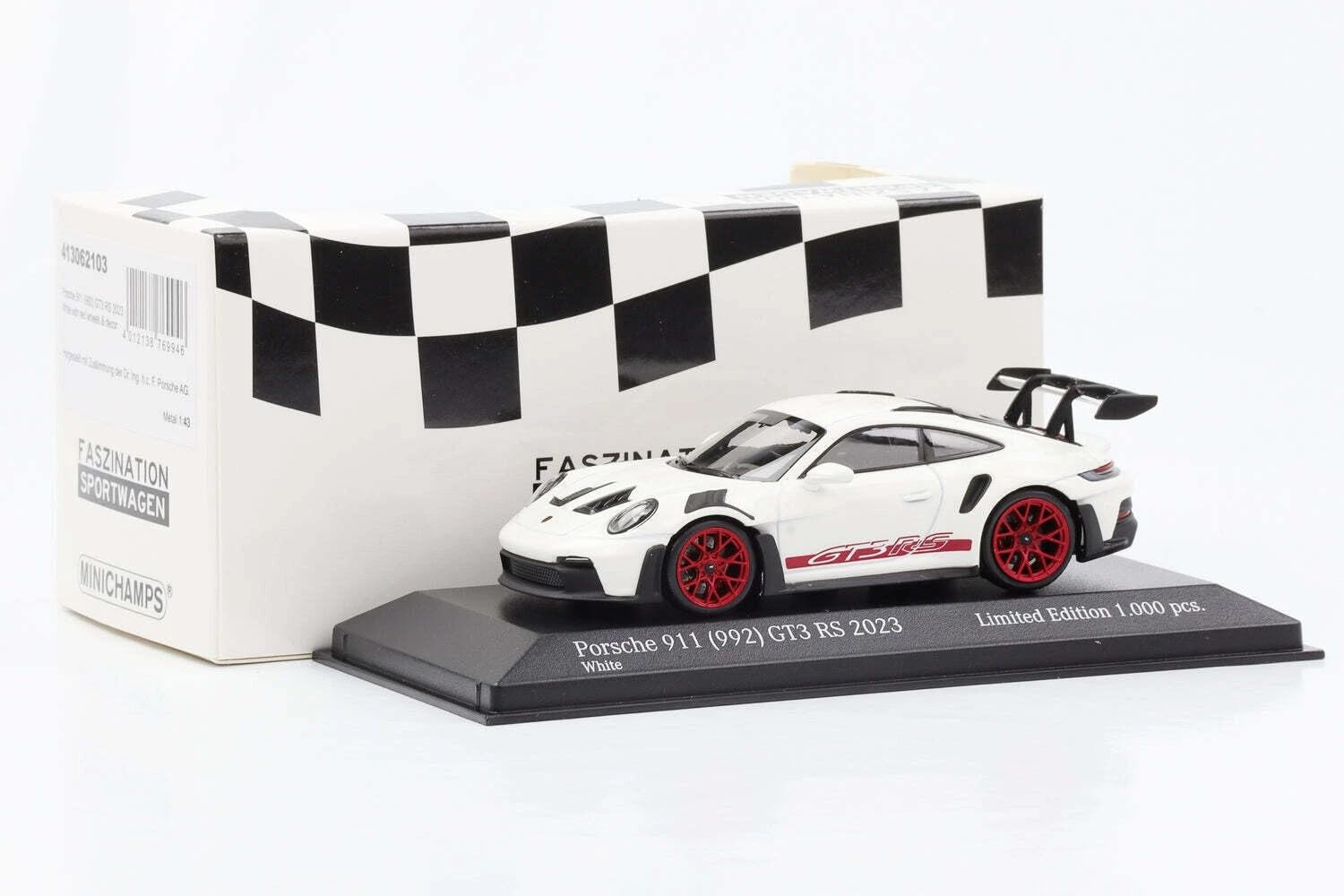 

Minichamps Porsche 1/43 Масштаб 911 (992) Модель Porsche GT3 RS 2023 литая белый