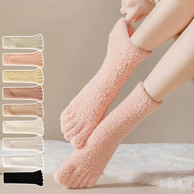 Herbst Winter Frauen Verdicken Korallen Fleece Fünf Finger Socken Weiche Mittelrohr Socken Hause Boden Schlafsocken Split Toe Socken
