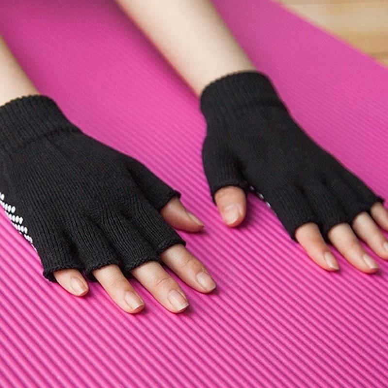 Sports Semi Finger Gloves Yoga Sports Gloves Anti Slip Semi Finger Gloves Semi Toe Socks Anti Slip Yoga Socks