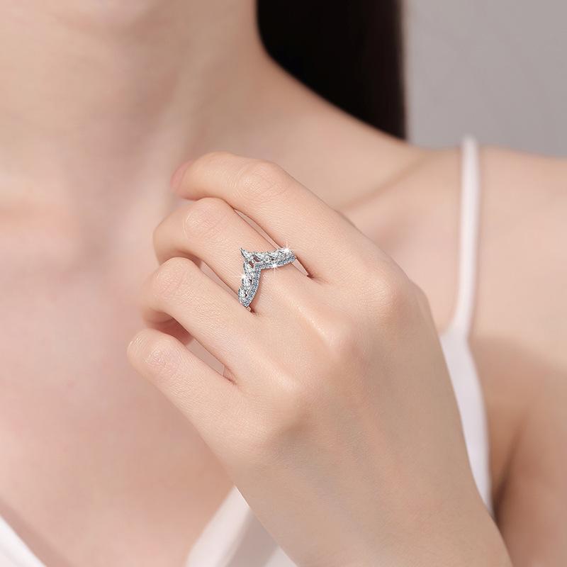 Elegant Jewelry S925 Sterling Sliver GRA Marquise&Round Full VVs1 Moissanite Crown Shape Engagement Wedding Ring for Women