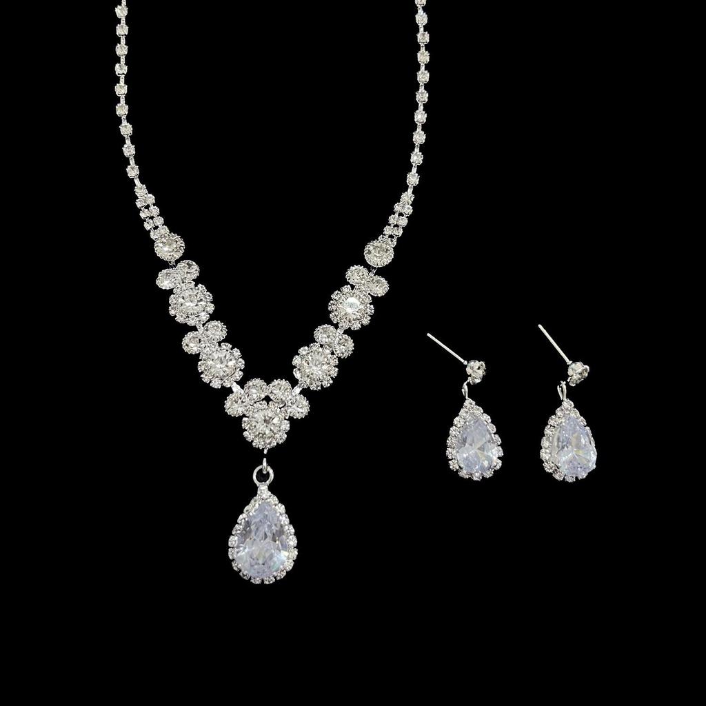 Elegant European & American Zircon Necklace & Earring Set for Weddings & Evening Gowns