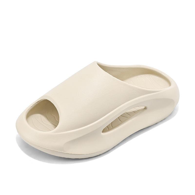 Men's Trendy Summer EVA Stomp-On Lacquer Sandals - Soft Sole for Outdoor Sports & Beach.