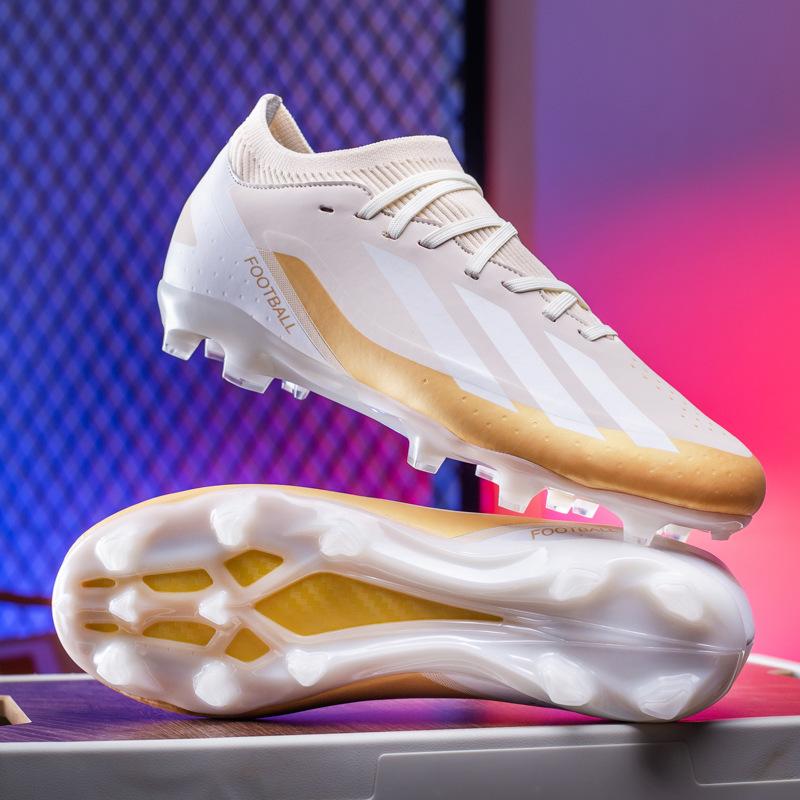 2025 bezszwowe buty piłkarskie z dzianiny muchowej męskie i damskie niskoprofilowe tf korki trawa AG długie korki treningowe buty sportowe studenckie