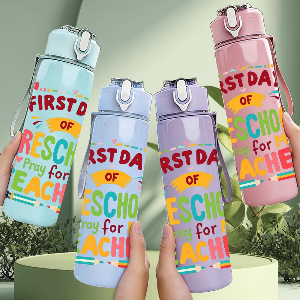 1PC Preschool Teacher Letter Print 750ml Color Plastic Water Bottle Leakproof Flip Straw Lid For Sports Office Home Use