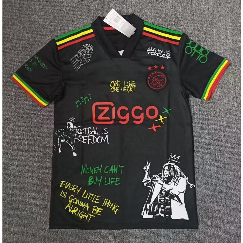 Maillots de Football Édition Spéciale en Gros Paris Ajax Real Madrid Inter Mibasa Argentine Brésil Maillots à Manches Courtes