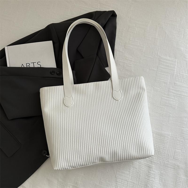 Ins Super Fire Pleated Large Capacity Tote Bag 2025 Popular Commuter Handbag Fashionable Versatile Shoulder Bag