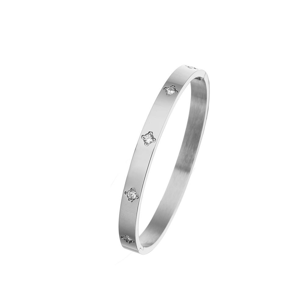 Korean Dongdaemun Plum Blossom Diamond Titanium Steel Bracelet