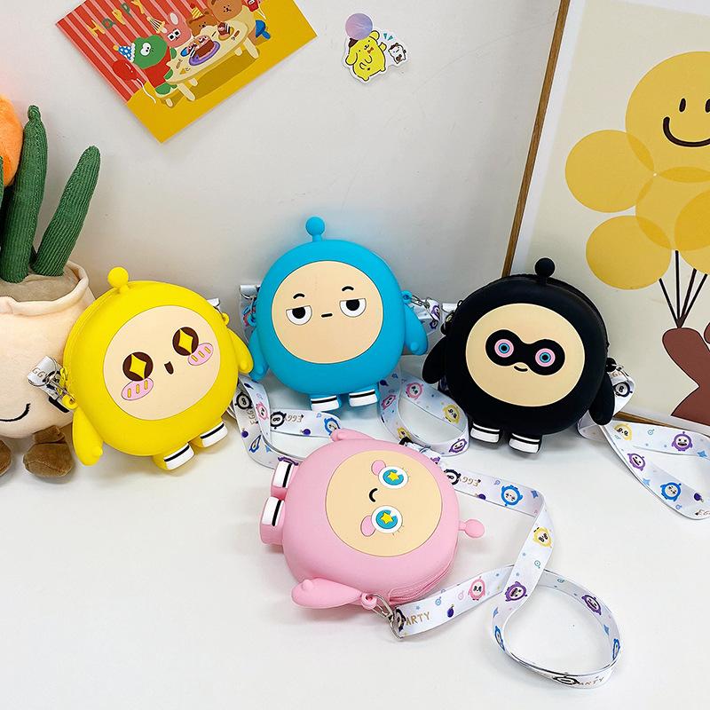 Cute Trendy Children's Small Satchel 2025 Silicone New Foreign Style Children's Bag Boys and Girls Diagonally Span Change Earphone Bag Tide