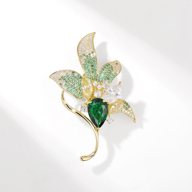 Copper Micro-inlaid Zircon Flower Brooch, Fashionable Suit And Coat Pin one size