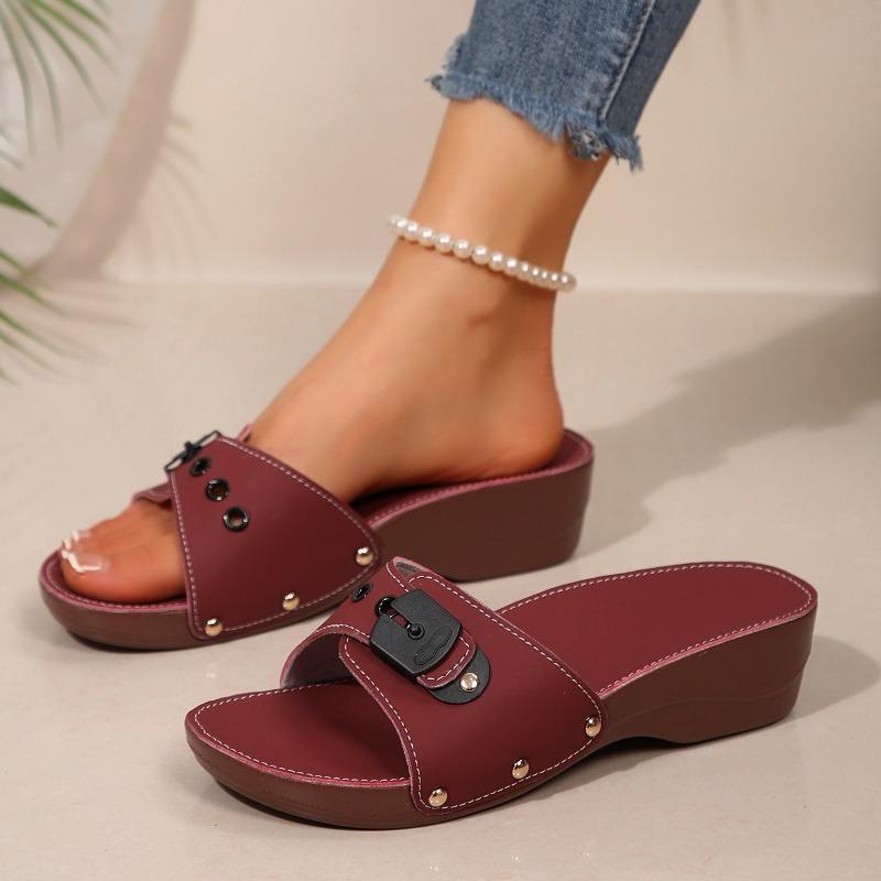 Slippers for Women Fashion Thick Heeled Sandals Summer New Wedge Slippers Adjustable Belt Buckle Rivet Slippers Sandalias Mujer