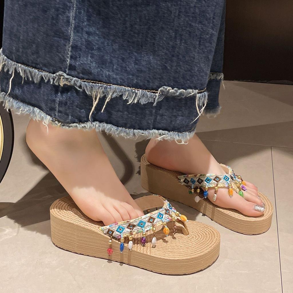 Fashion Non-slip Flip-flops Vacation Beach Shoes for Women 2025 Summer New Versatile Thick-soled Cool Slippers for Women