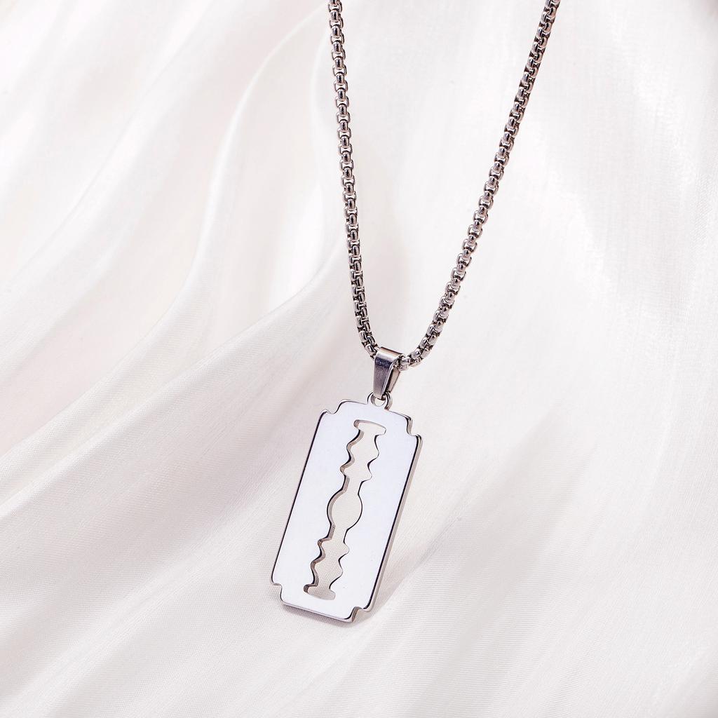 European and American Hip Hop Glossy Geometric Pendant Men's Long Versatile Chain Blade Necklace