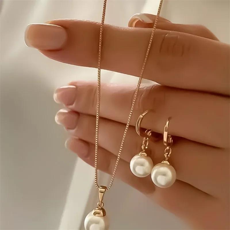 

3 PCS Round Pearl Jewelry Set of Earring Pendant Necklace for Women Exquisite Fashion Rhinestone Double Wedding Jewelry Set Gift