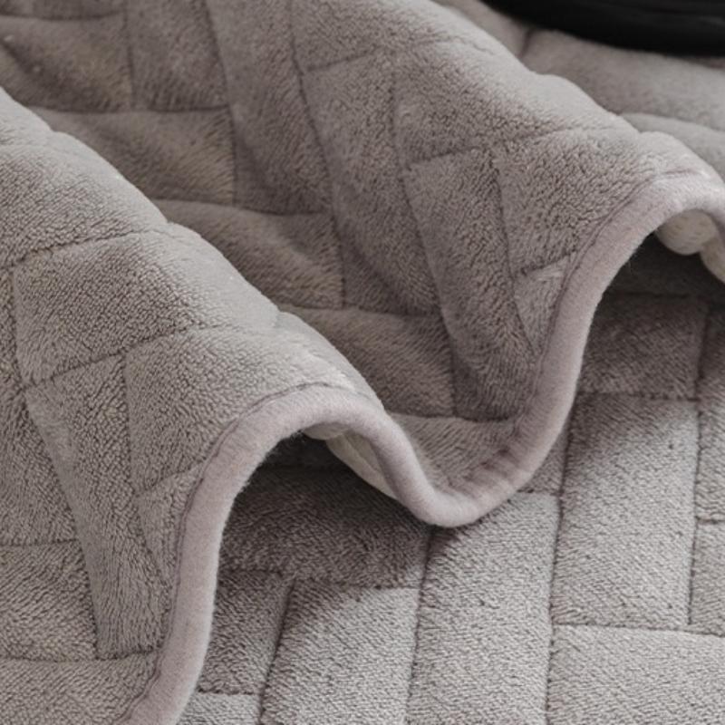 Milk fleece thickened sofa cushion autumn and winter one-piece anti-cat anti-cat scratch seat cushion cover
