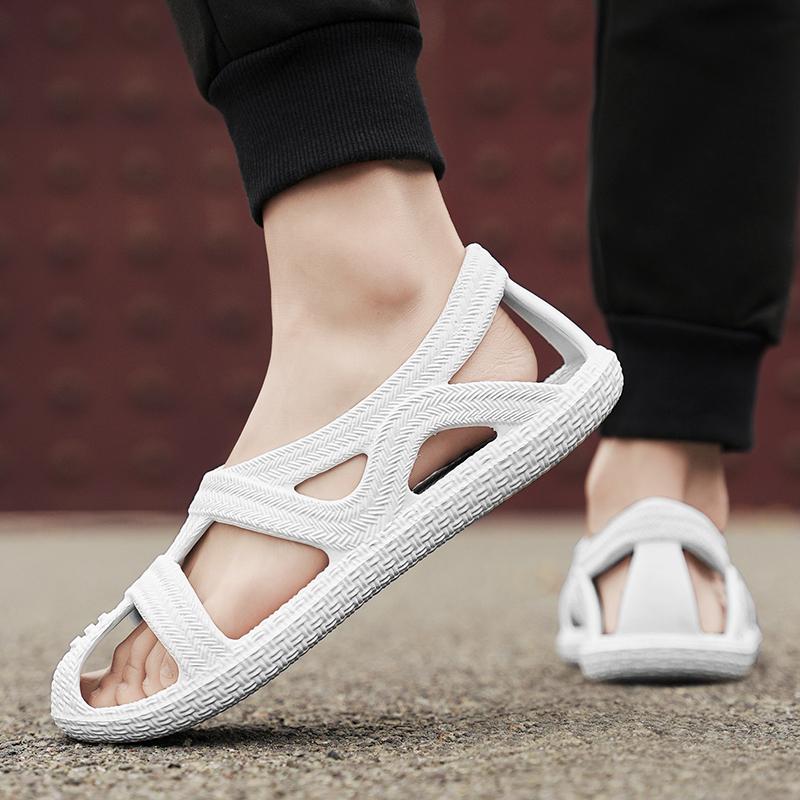 Sommermotetrend Ensfarget Utendørs Sandaler Strandsko Fritidssko Hullsko Latesko