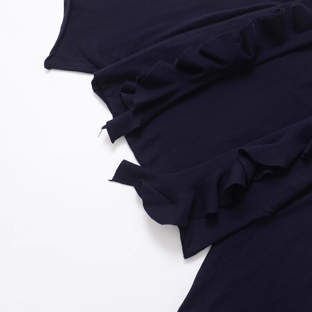 New autumn models, women's clothing, stylish design, versatile laminated decorative scarf, knitted sweater