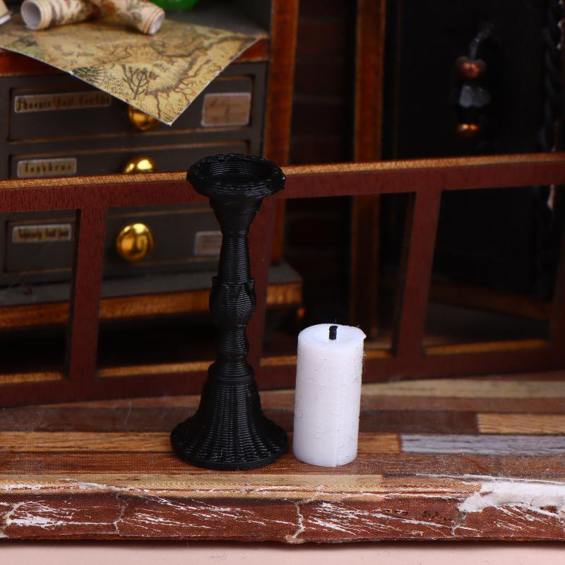 2Pcs Miniature Retro Candle Holder Set With 2 Candles Dollhouse Simulation Candlestick Model Dolls House Mini Scene Decoration