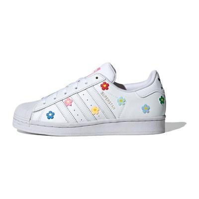 Hello Kitty x Superstar J