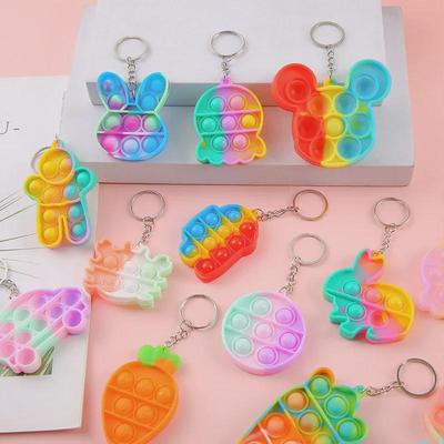 Regenbogen-Seifenblasen-Schlüsselanhänger-Spielzeug für Kinder – Lustiges Zappeln für Schultaschen oder Geschenke