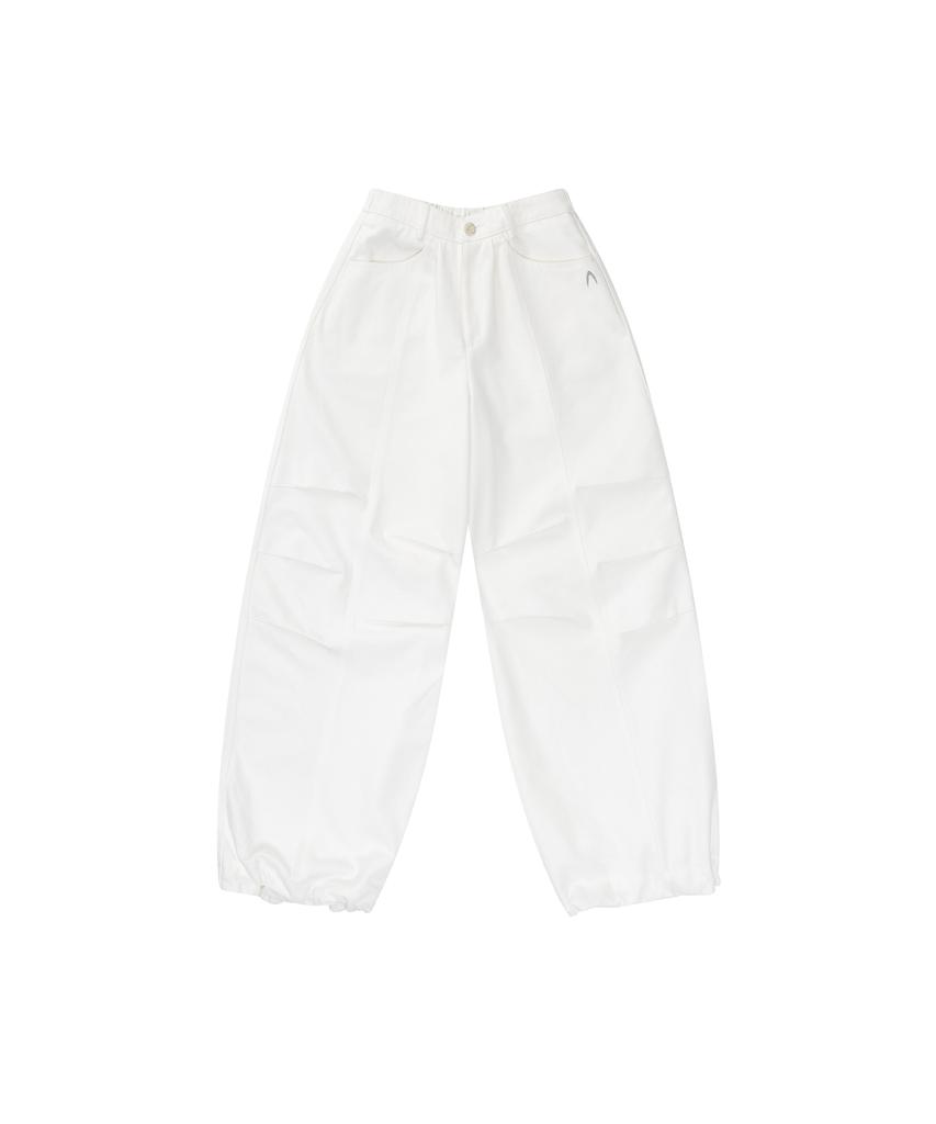 AAKAM Knee Pin-Tuck Printed Denim Pants (White)