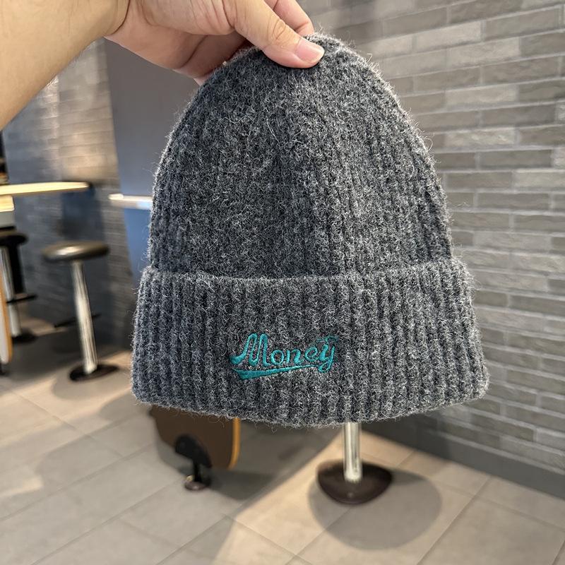 Hats for men and women autumn and winter new wool hats embroidered letters fashion knitted hats warm thickened cold hats