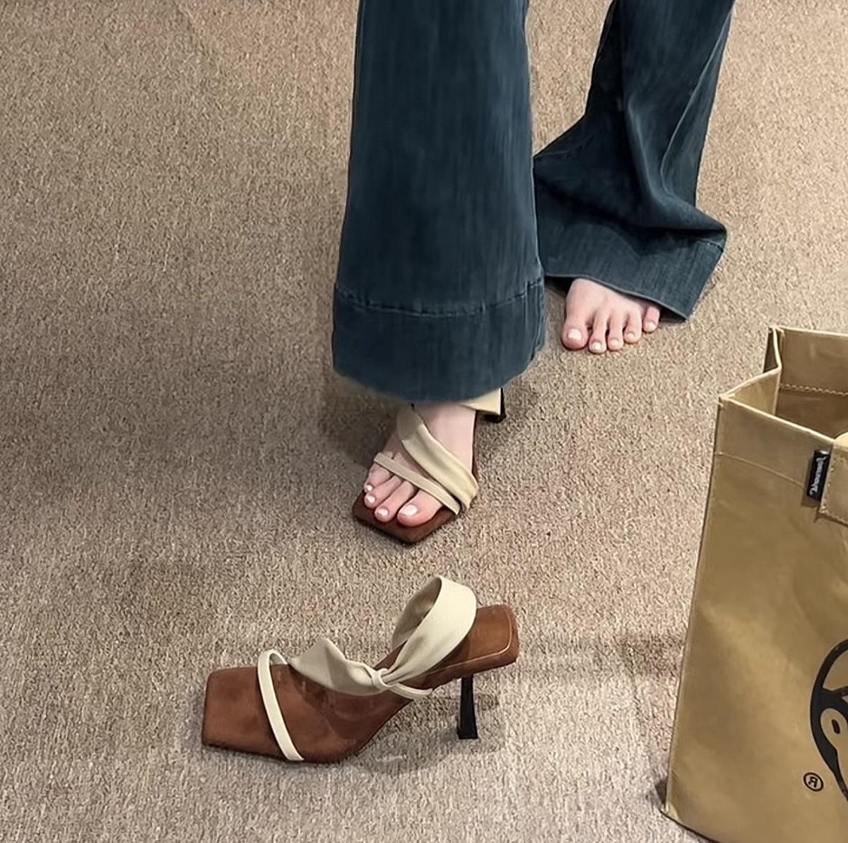 

Retro Spice Girl Style~ French Square Head High Heel Slippers Women s Summer Outer Wear Korean Version Wrap-Up Open-toed Stiletto Sandals 35