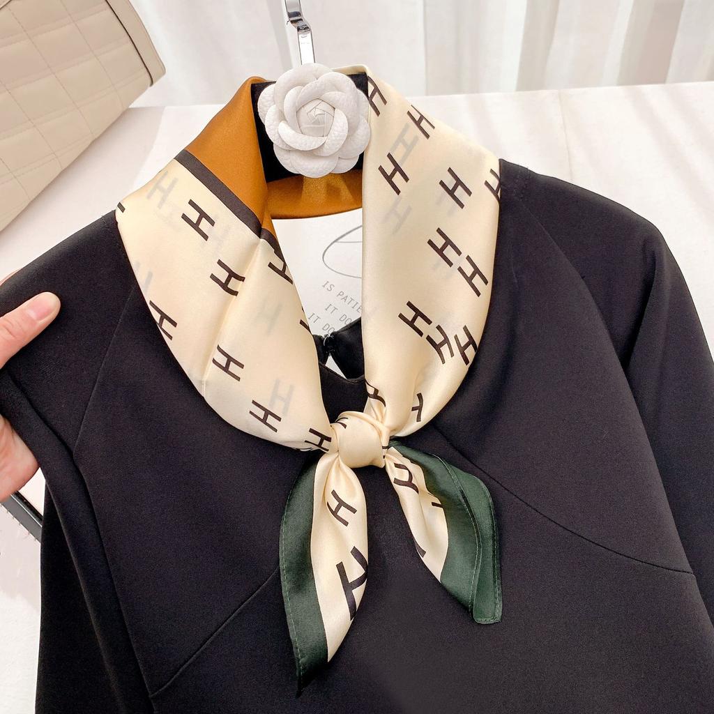Foulard en soie imprimée mûrier motif léopard petit carré décoration printemps et automne foulard en soie professionnel foulard de cou mode 71cm