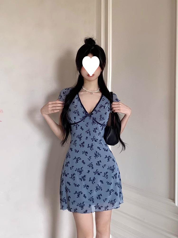 Rochie Scurtă A-Linie Florală Retro cu Decolteu în V Subțire pentru Femei 2025