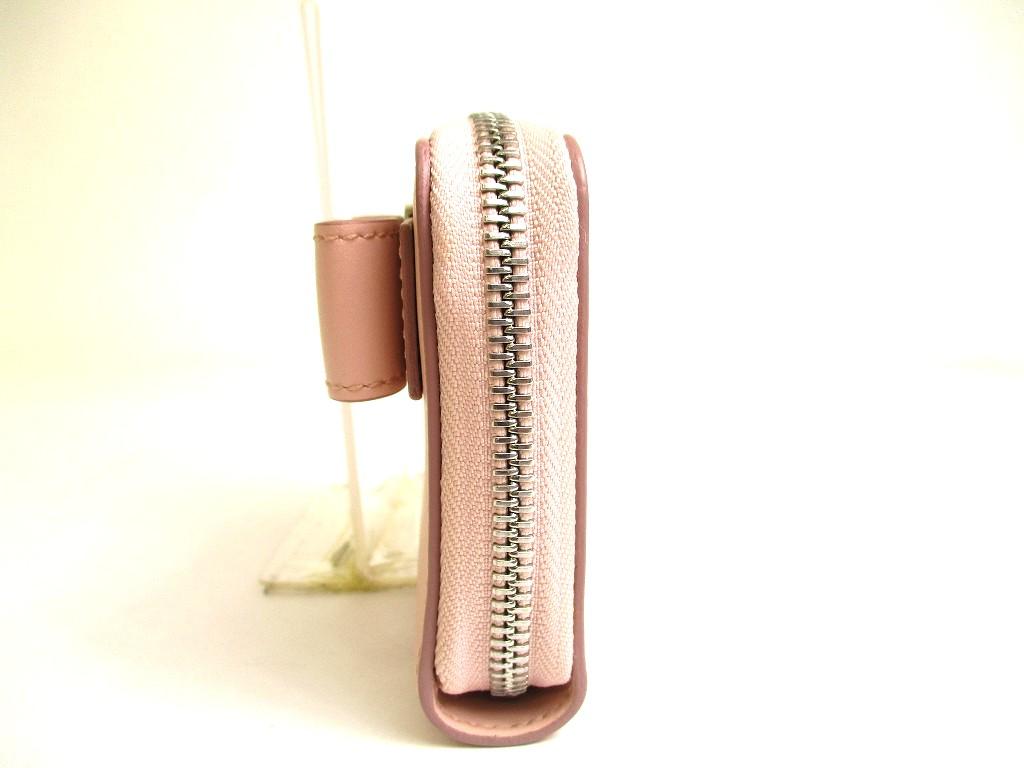 Authentic Salvatore Ferragamo Vala Light Pink Leather Bifold Wallet #a783  Refurbished