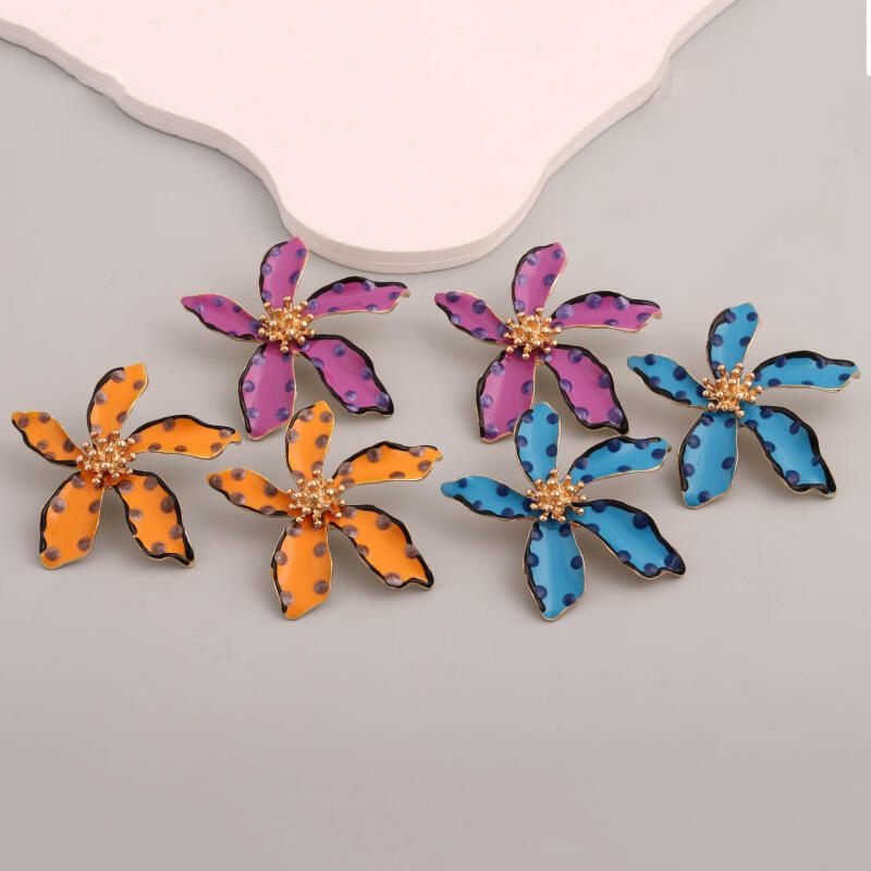 Vintage Purple Dropping Oil Enamel Big Flower Stud Earrings for Women Exaggerated Wave Dot Metal Earrings Jewelry Gifts